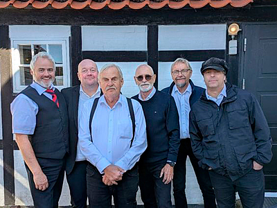 Café Ingeborg - Mellem Himmel & Hav spiller på Dronninglund Hotel